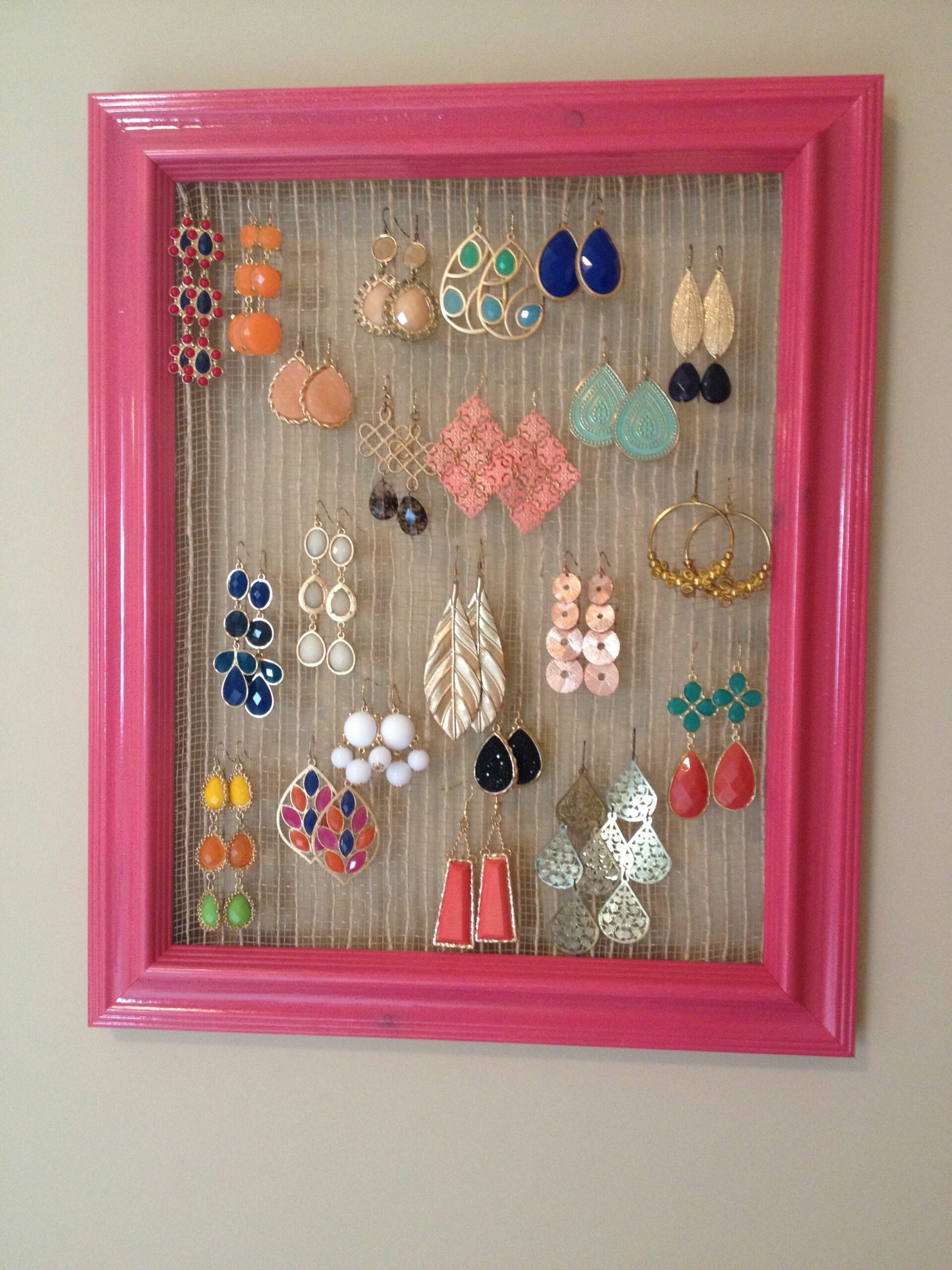 Diy Earring Holder With Picture Frame