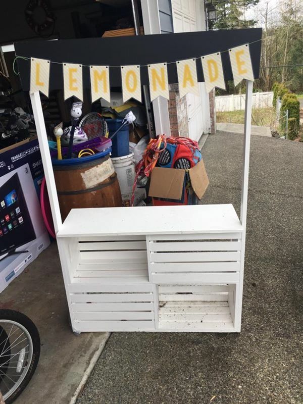 Diy Lemonade Stand With Crates