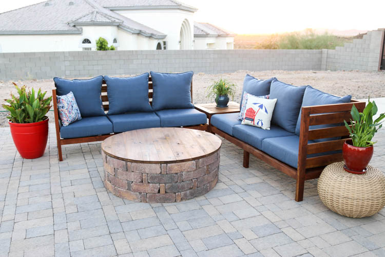 Diy Outdoor Sectional With Corner Table