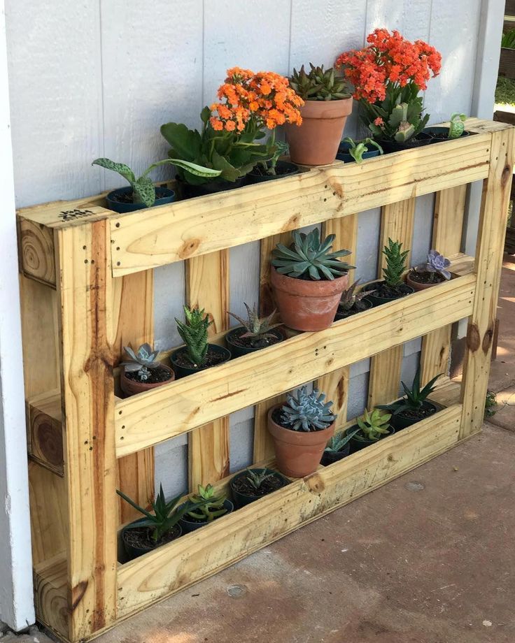 Diy Pallet Wood Plant Stand