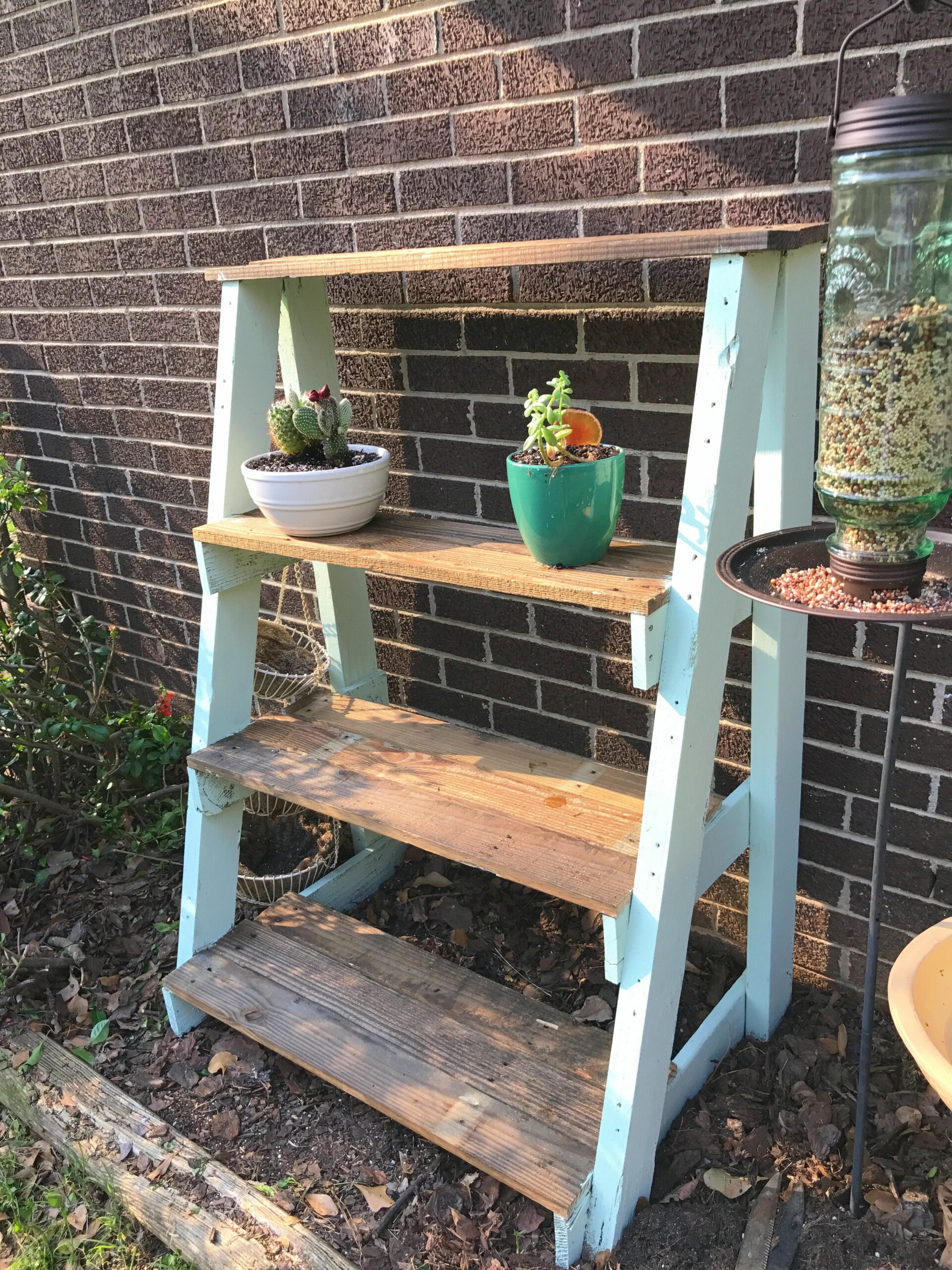 Diy Plant Stand Made From Pallets