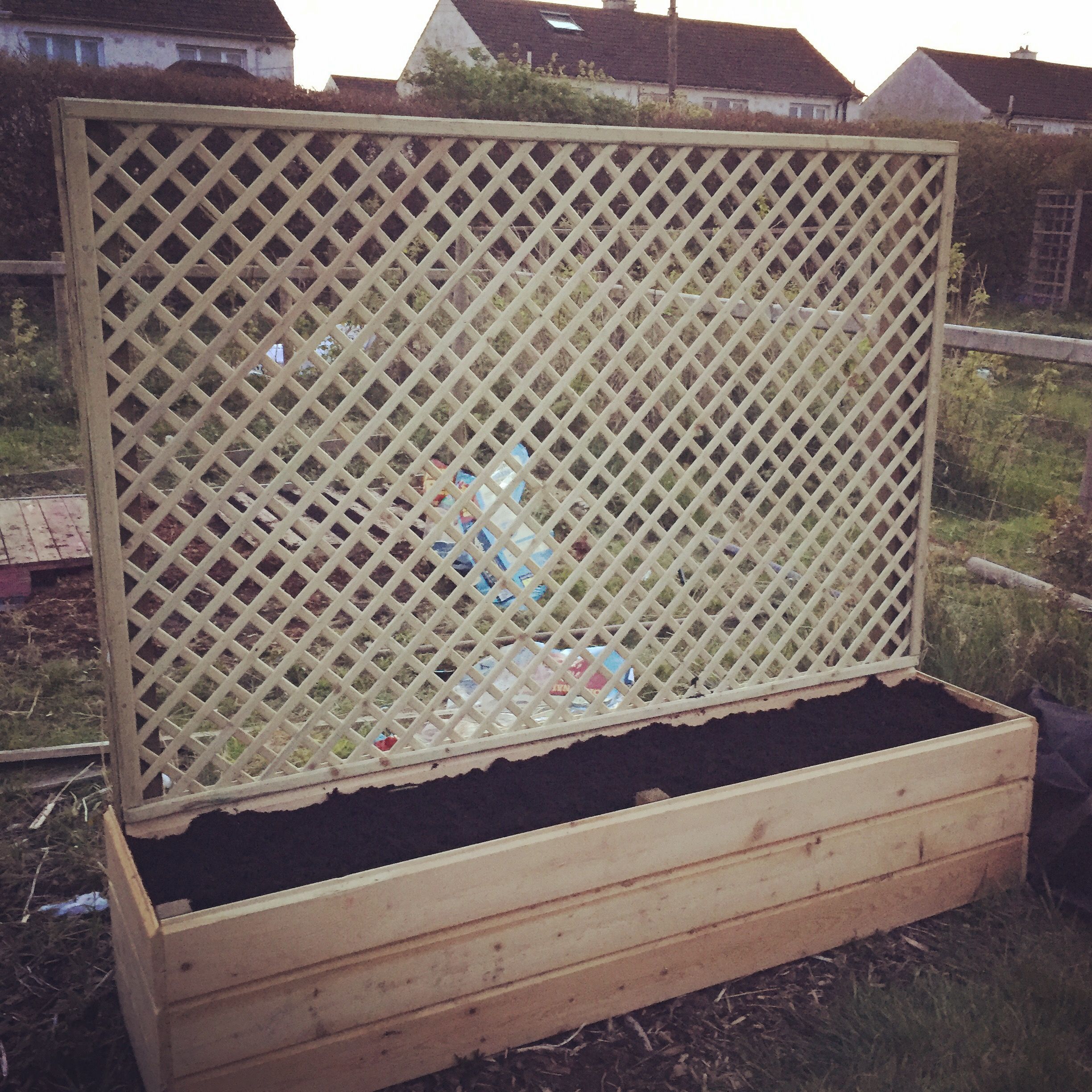 Diy Planter Box With Trellis