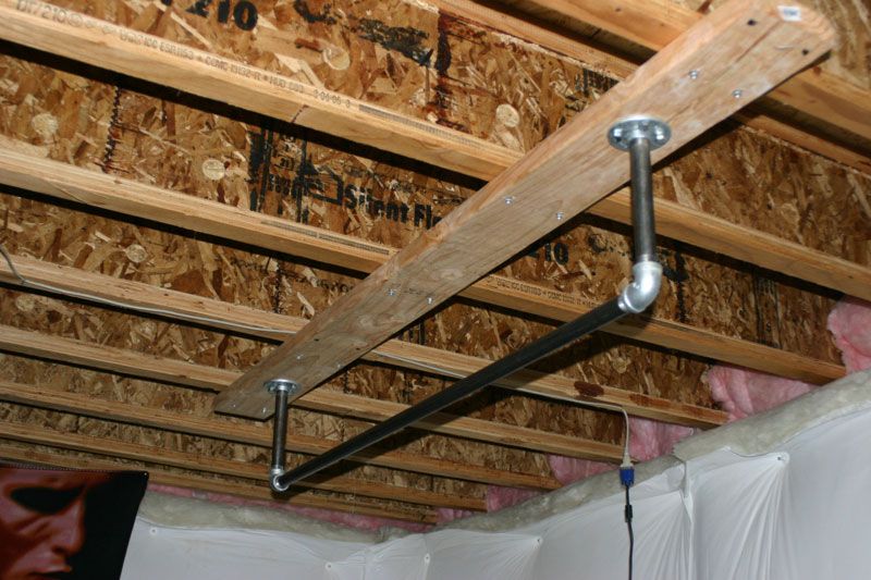Diy Pull Up Bar Garage Rafters