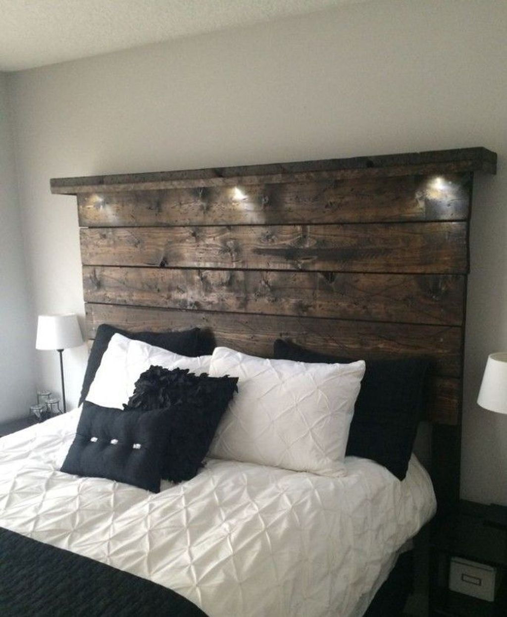 Diy Queen Headboard With Lights