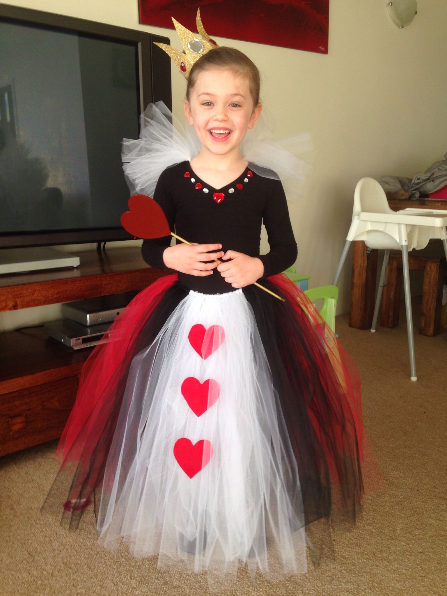Diy Queen Of Hearts Costume Kids
